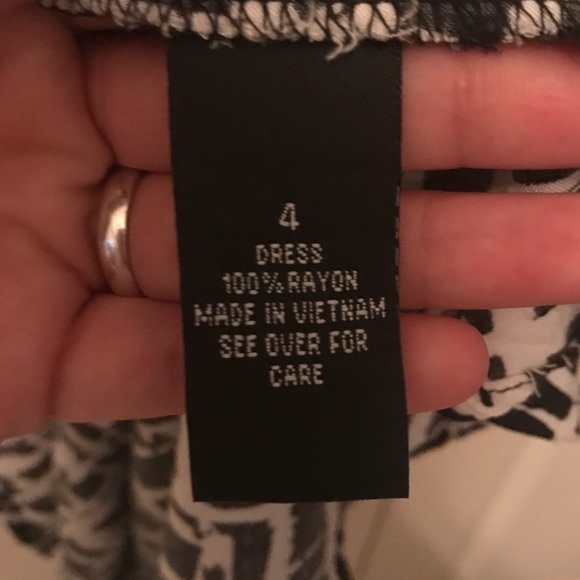 Flutter Dress - Picture 3 of 3